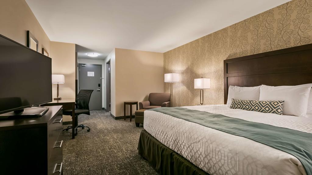ベスト ウェスタン プラス チェスターメア ホテル Chestermere エクステリア 写真